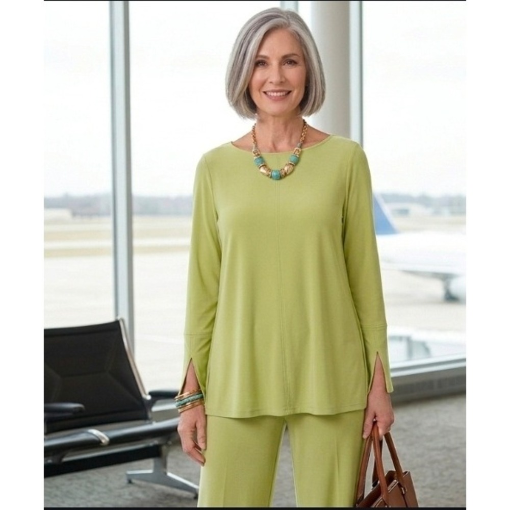 Chicos Travelers Light‎ Green Ribbed Tunic Top 3/4 Sleeve Boat Neck Size 2 (L)
